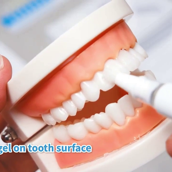 IVISMILE Teeth whitening kit demonstration video.